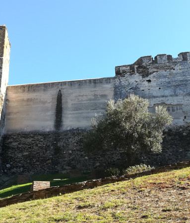 Vista muralla sur Castillo Sohail